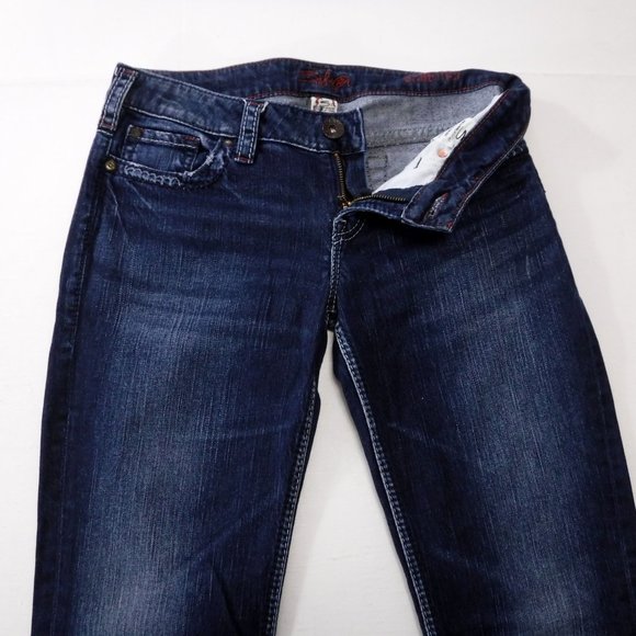 Silver Jeans Santorini Distressed Blue Fade Capri - Picture 7 of 11